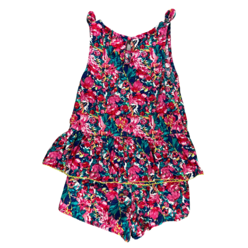 Pre-Owned 2 Piece Top and Shorts Bright Floral Set Brand: Vince Camuto Size: Big Girl 7 Color: Bright pink and blue floral Features: Sleeveless with 1" shoulder, bow on shoulders, button closure on back of the top, elastic waist shorts. Material: 55% Linen, 45% Rayon Condition: Excellent used. Online thrift store - Our Families Attic
