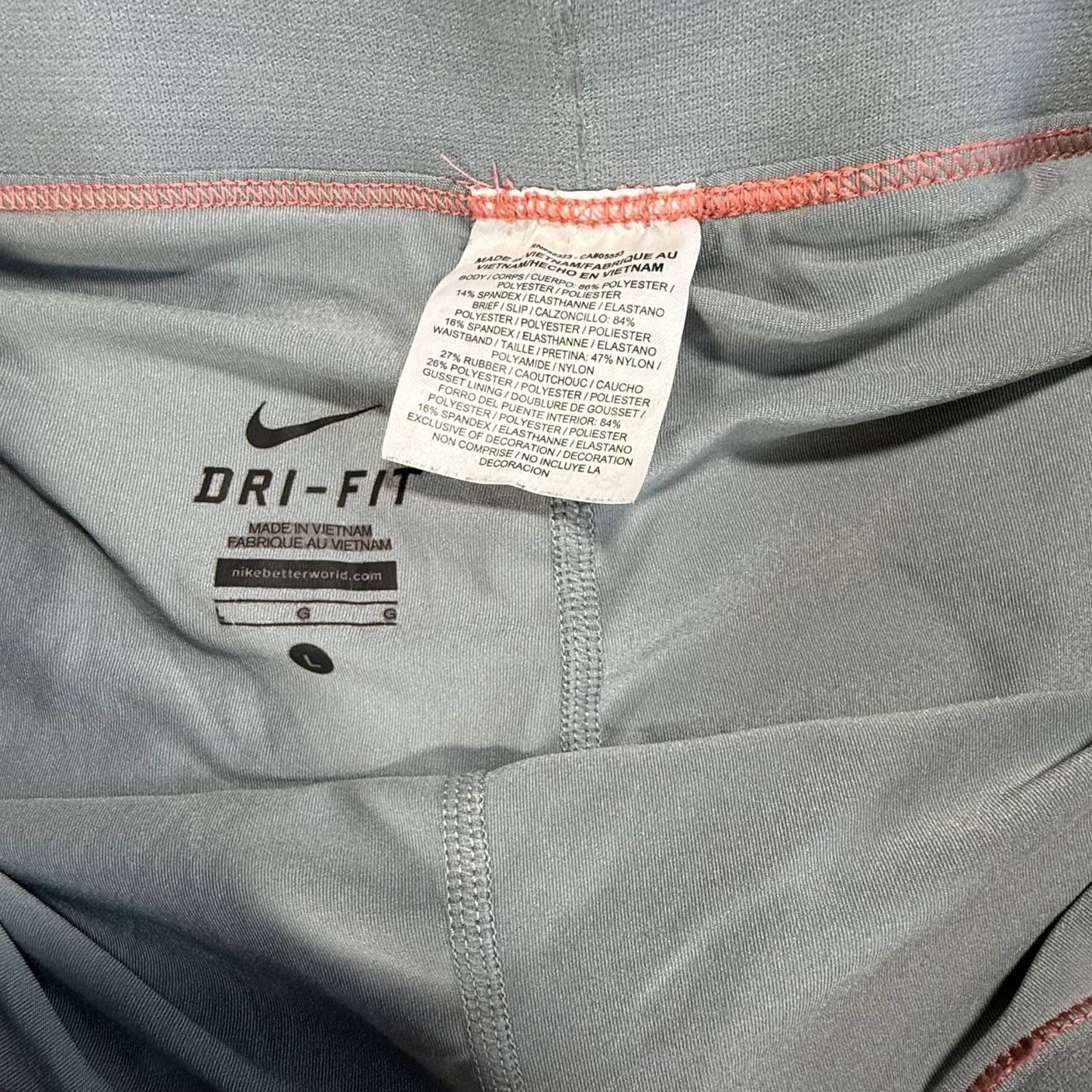 Nike Dri-FIT size large tag
