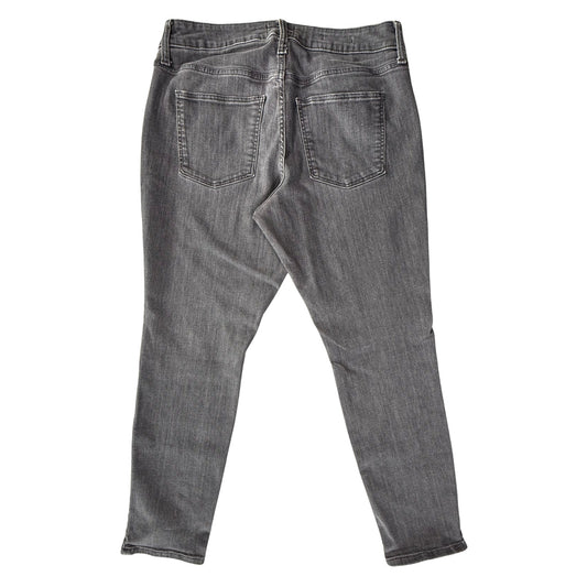 Back view of Universal Thread women's black skinny jeans size 12