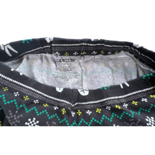 Pre-Owned Joe Boxer Alien Pajama Set Brand: Joe Boxer Size: Big Boy's Size10 Color: Black with yellow alien heads, peace hand sign, and green, yellow, and white digital patterns Features: Long sleeve Elastic waist Material: 100% cotton Condition: Excellent Used - Our Families Attic