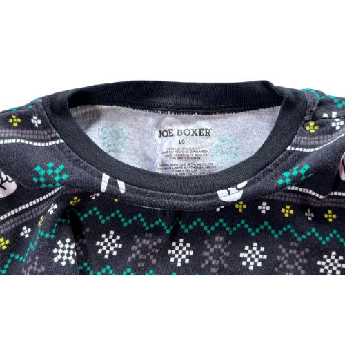 Pre-Owned Joe Boxer Alien Pajama Set Brand: Joe Boxer Size: Big Boy's Size10 Color: Black with yellow alien heads, peace hand sign, and green, yellow, and white digital patterns Features: Long sleeve Elastic waist Material: 100% cotton Condition: Excellent Used - Our Families Attic