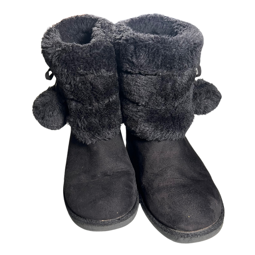 Pre-owned Makalu California faux fur black ankle boots for women, size 6.5, available at Our Families Attic. Featuring a cozy faux fur lining and exterior, decorative pom poms, and a suede outer. Dimensions: 10 inches heel to toe, 7 inches shaft height. Gently used condition.