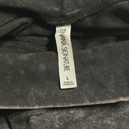 Zenana Signature size Large label inside the washed black leggings.