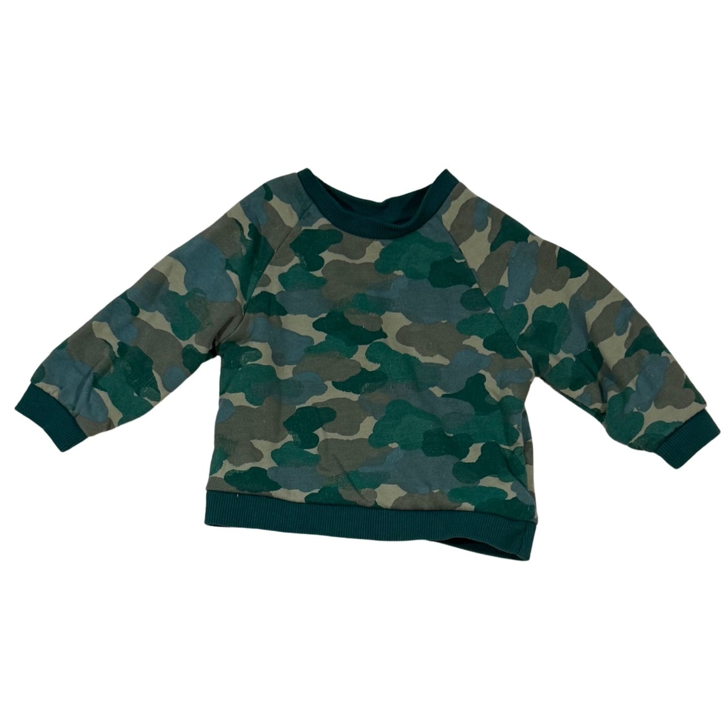 Front of Cat & Jack baby boy green camouflage crewneck sweatshirt size 12 months