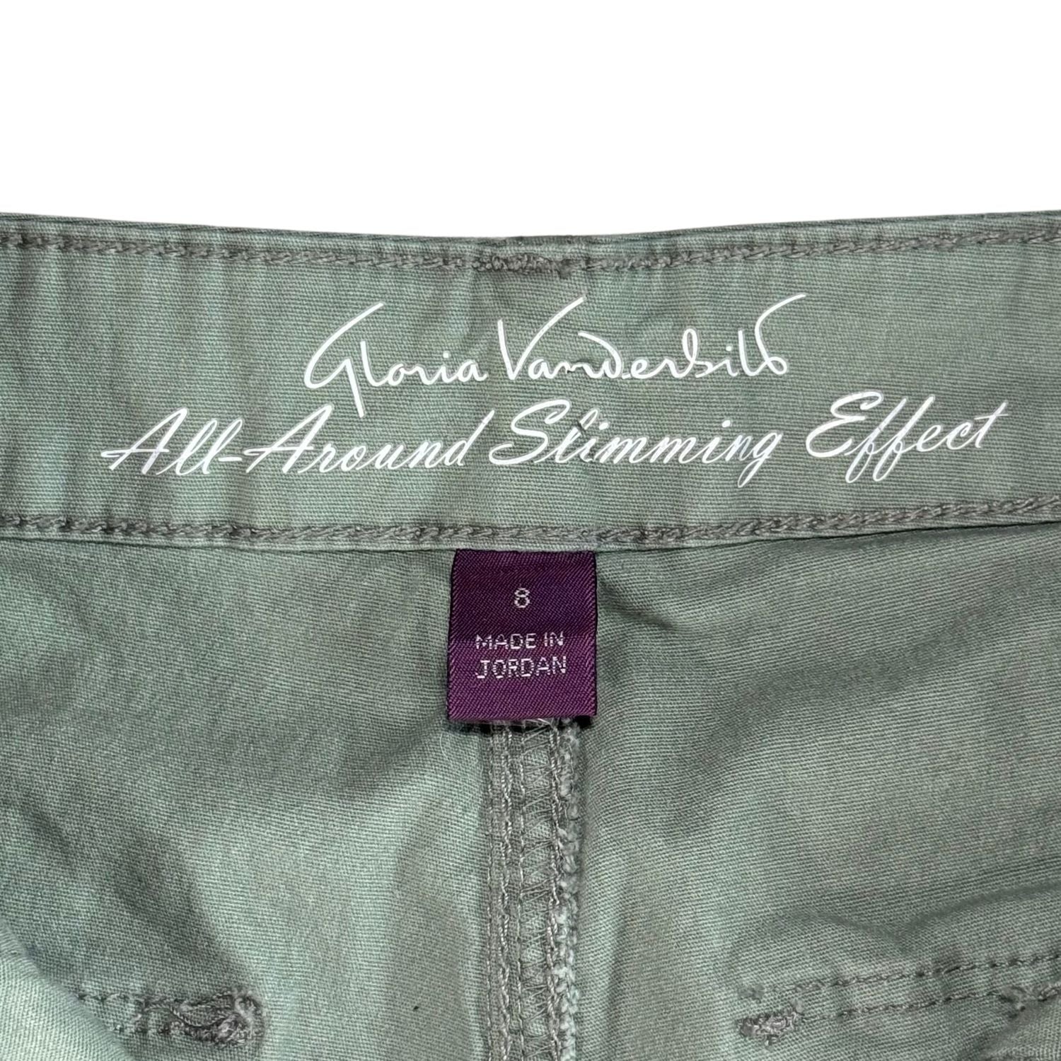 Gloria Vanderbilt brand tag on women’s size 8 pants