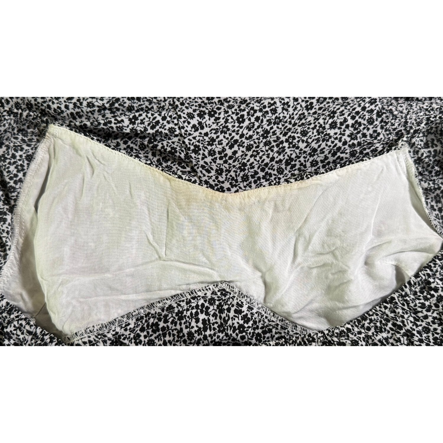 Staining on bra liner of floral set