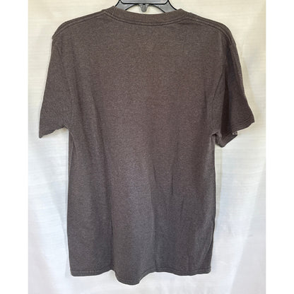 Back view of a charcoal gray New Orleans Saints men’s medium short-sleeve T-shirt.