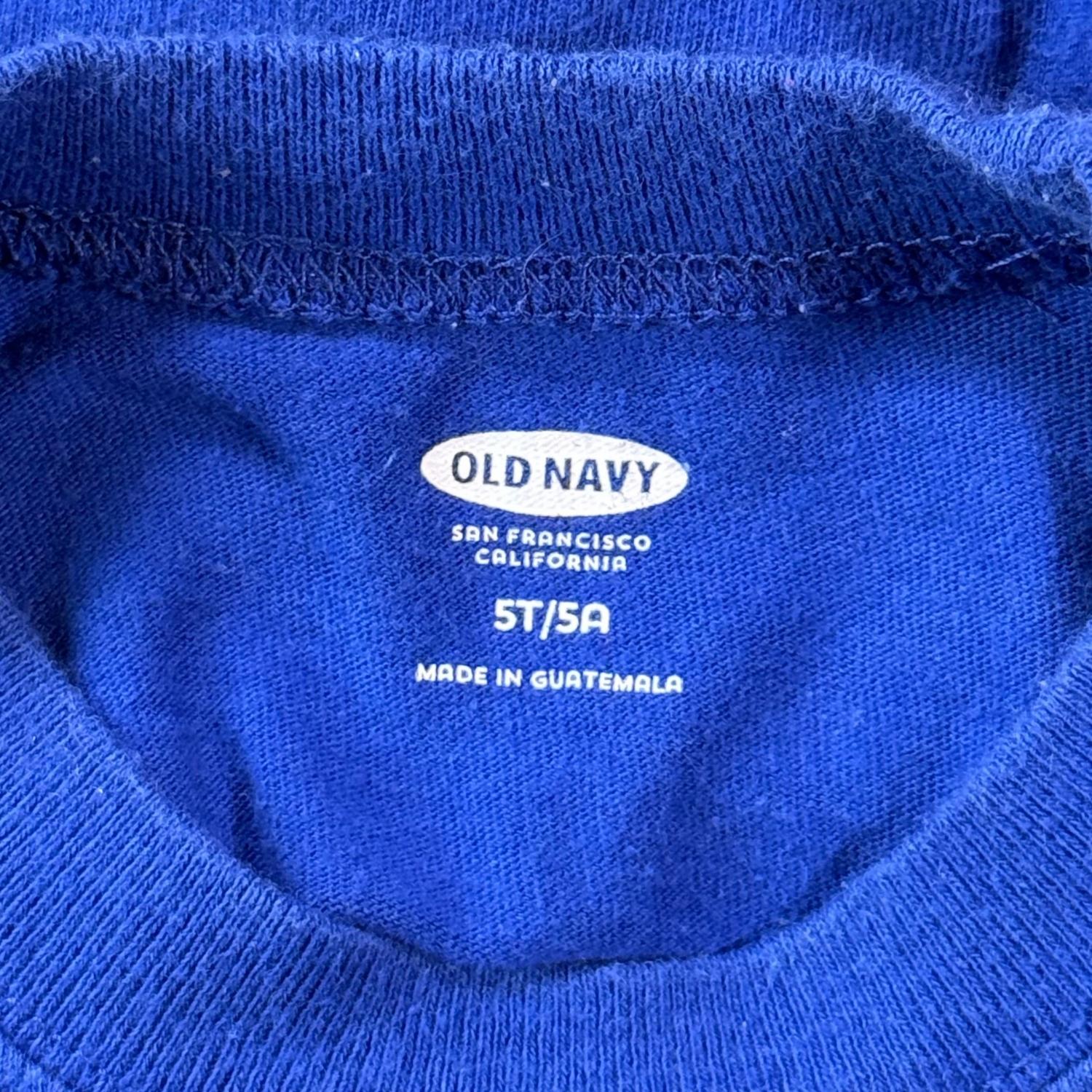 Old Navy size 5T printed brand and size label
