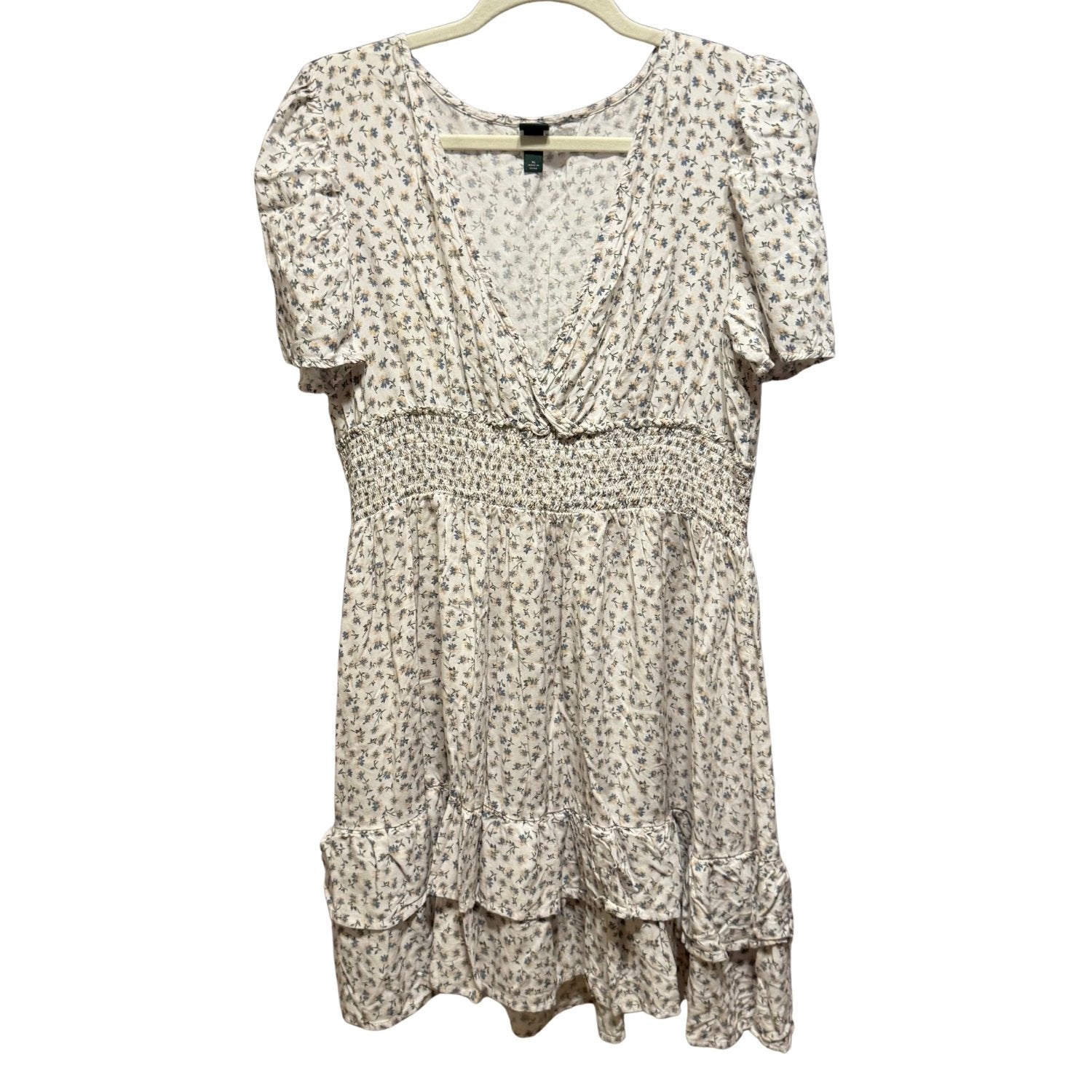 Wild Fable women's XL off-white floral smocked dress with faux wrap neckline and puff sleeves front view.