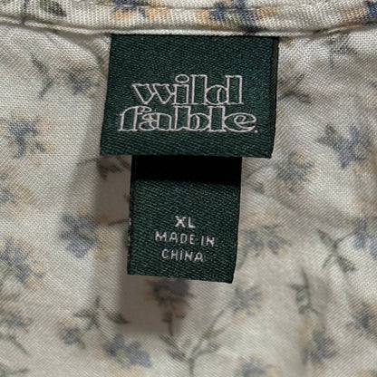 Wild Fable brand and size XL tag.