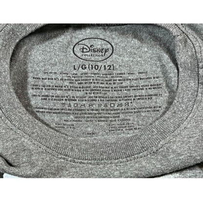 Disney Descendants Sleeveless T-Shirt (Est. Orig. Retail Price $9.00) Size: Big Girl Large Color: Dark gray Print: Descendants characters Features: Sleeveless, tank top Material: 60% Cotton, 40% Polyester Condition: Gently Used, minor pilling around arm opening, tag - Our Families Attic