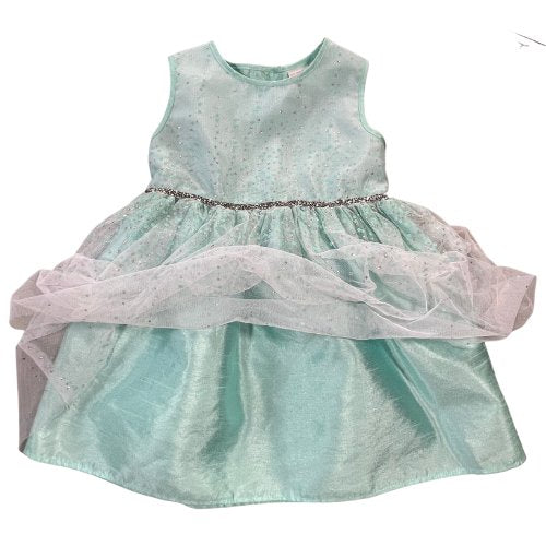 Pre-owned Healthtex Aqua Sleeveless Sparkly Tulle Dress $10.00 (Est. Retail Price $24.49) Size: Baby Girl 18 mths Color: Aqua / turquoise with silver sparkles Features: Sleeveless Satin Shell Tulle with sparkles over the shell A-Line Silver sparkle waistband Material: Shell: 100% Polyester Lining: 100% Polyester Condition: Excellent Used Measurements: Chest: 20.5" Hem: 38.5" Length: 17" - Our Families Attic