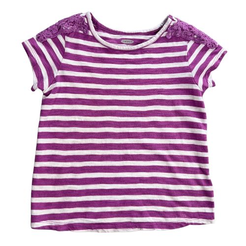 Old Navy Purple Striped Shirt with Applique  Size: Toddler Girls 4T  Color: Purple & White Stripe  Features:   Purple decorative applique Crew neck Short (cap) Sleeve Material:  100% Cotton  Condition: Good Gently Used - Our Families Attic